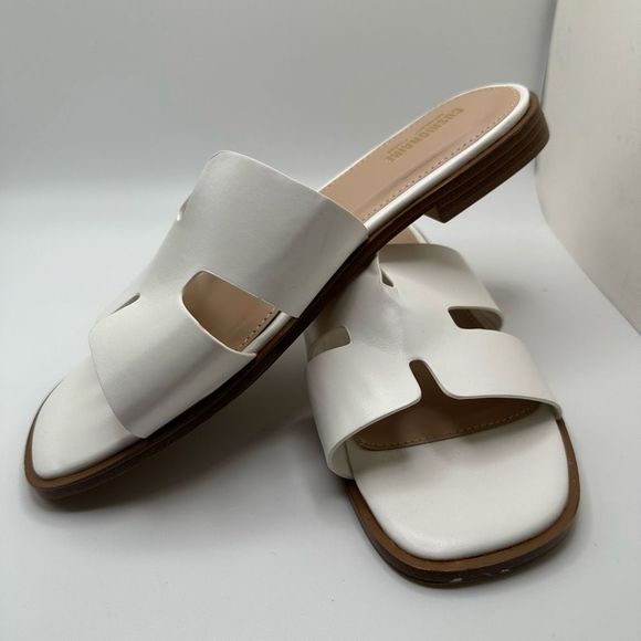 CUSHIONAIRE Women's slide sandal +Memory Foam 8 WIDE WHITE - Picture 7 of 7